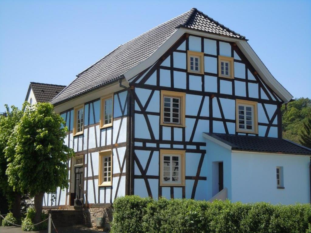 Anno 1772 Bed and Breakfast Dattenfeld Exteriör bild